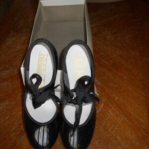 Tap Shoes - Size  3 1/2 or 4 - New in Box